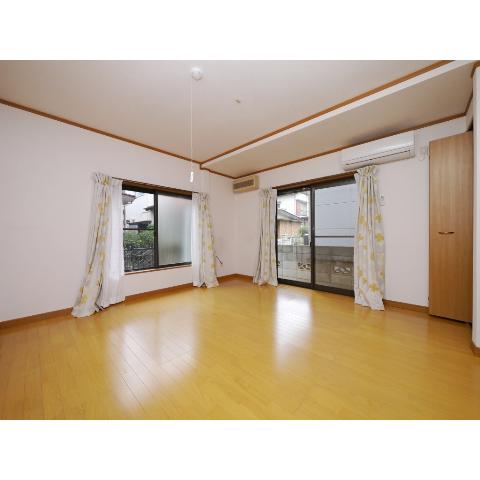 Living and room