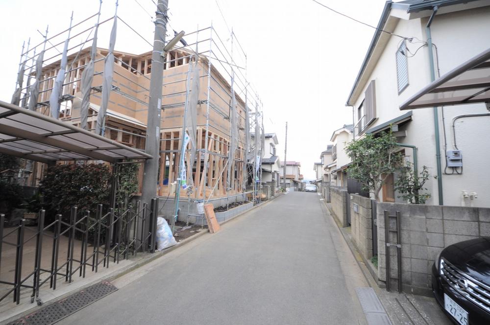 Local photos, including front road. Local (11 May 2013) Shooting