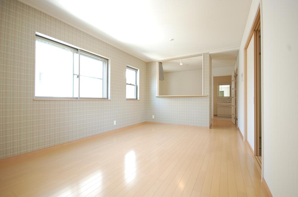 Building plan example (introspection photo). Face-to-face kitchen of opening wider. 