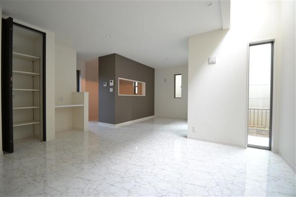 Living. Marble flooring 18.5 Pledge is a big space of