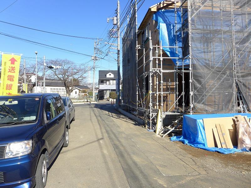 Local photos, including front road. Local (December 24, 2013) Shooting