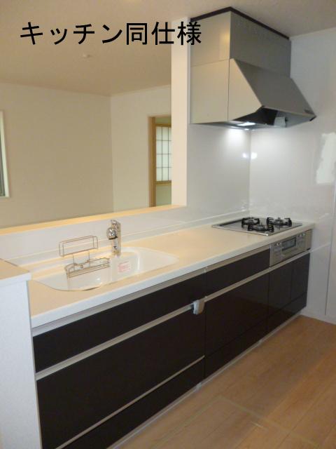 Same specifications photo (kitchen). Same specifications