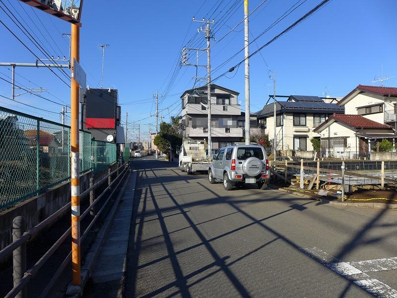 Local photos, including front road. Local (December 21, 2013) Shooting