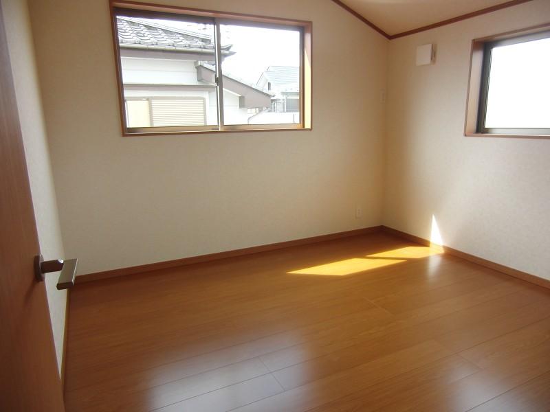 Non-living room. Local (September 6, 2013) Shooting