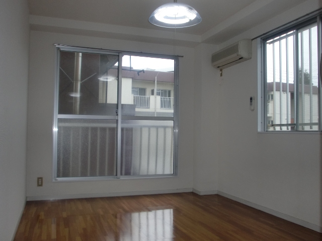 Living and room