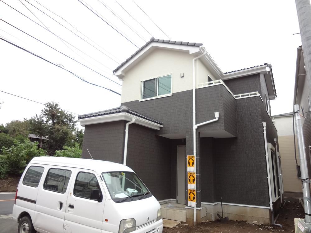 Local appearance photo. Local (10 May 2013) Shooting