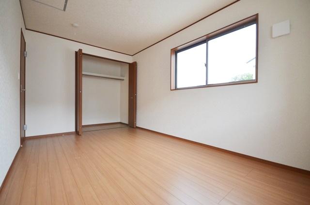 Non-living room. 2 Kaiyoshitsu