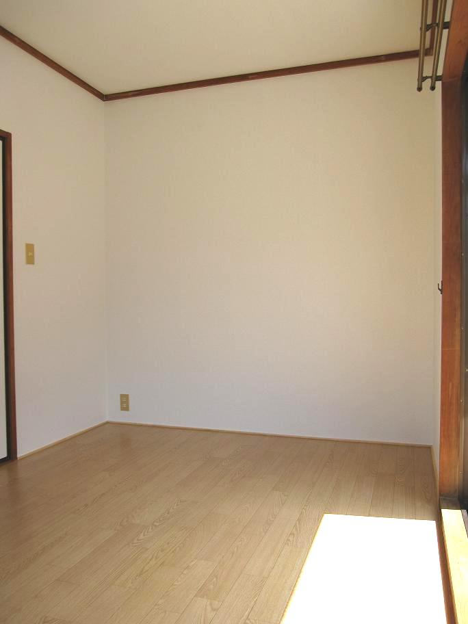 Other room space. Western-style is another angle of 6 quires. 
