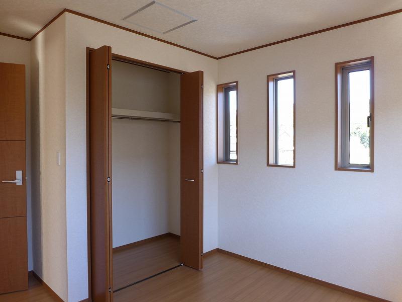 Non-living room. Local (November 29, 2013) Shooting