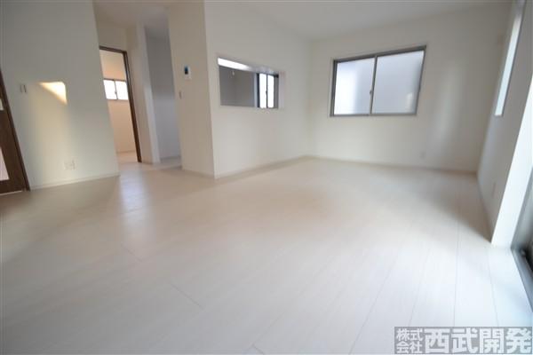 Living. 17 Pledge of spacious living