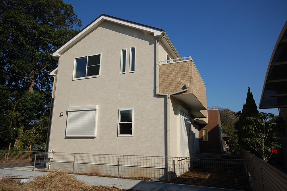 Local appearance photo. Day is good.