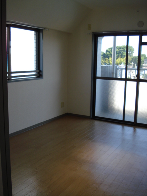 Other room space. South Western-style