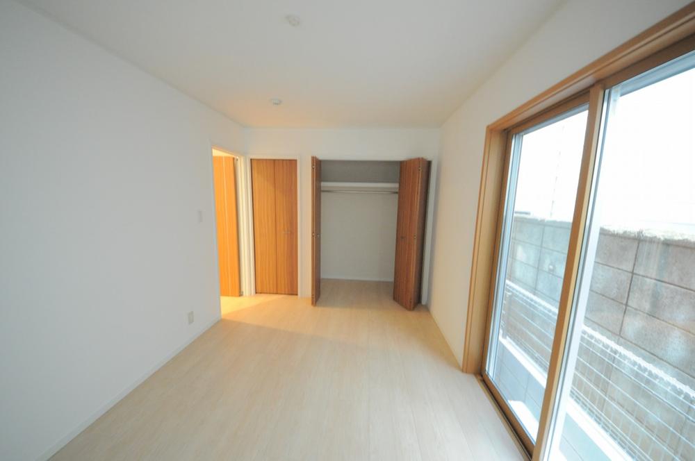 Same specifications photos (living). Same specifications