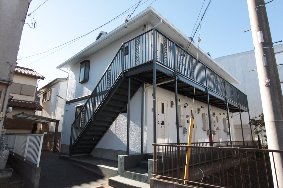 Building appearance. Interior and exterior renovation! It was reborn in sharp appearance! 