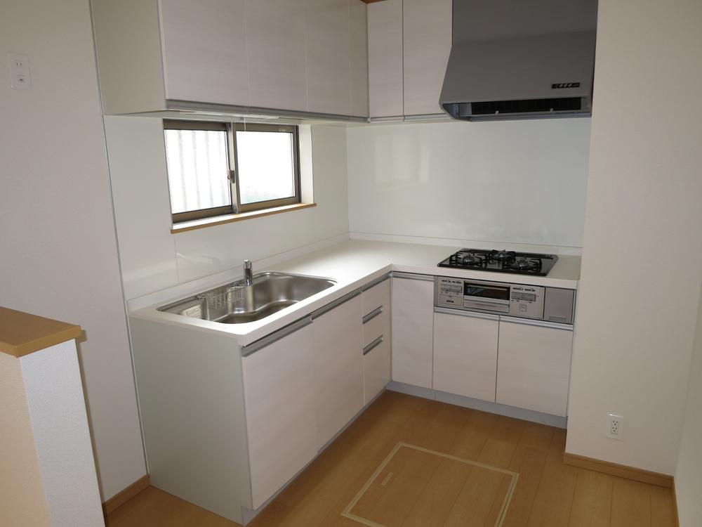 Kitchen. Local (12 May 2013) Shooting