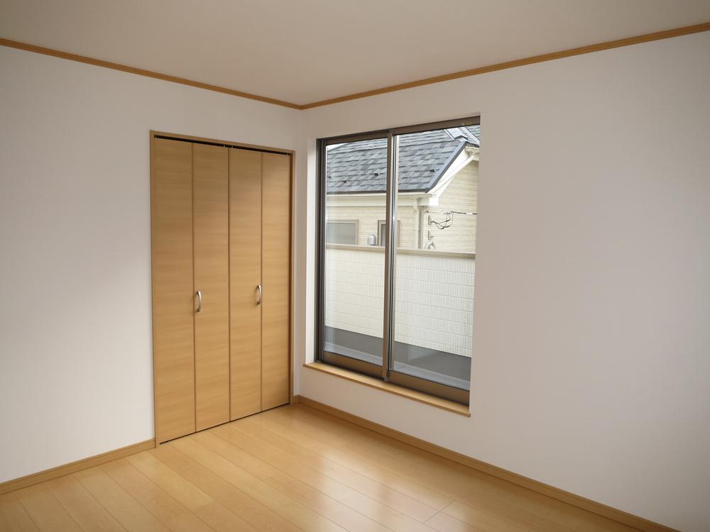 Non-living room. Local (12 May 2013) Shooting