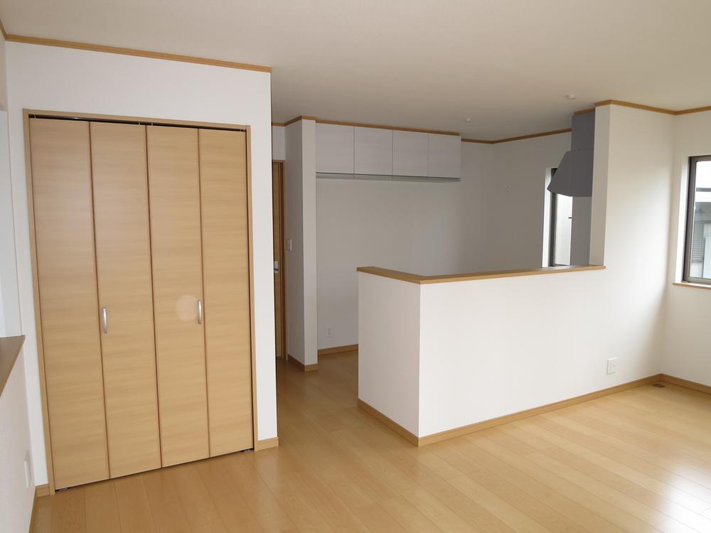 Living. Local (12 May 2013) Shooting