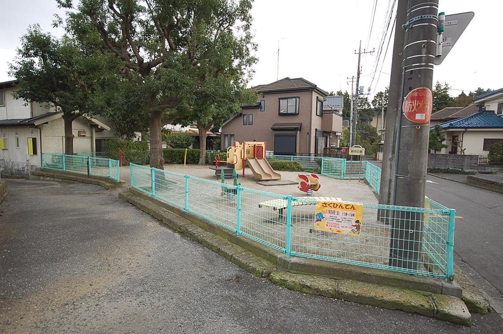 park. Is enough to 50m mini-park, but small children to Sakurada park. 