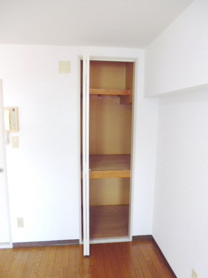 Receipt. Storage space