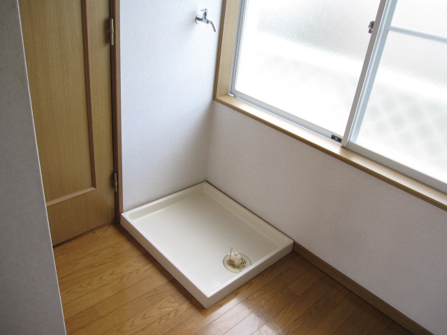 Other. Washing machine in the room. It is safe with a waterproof bread