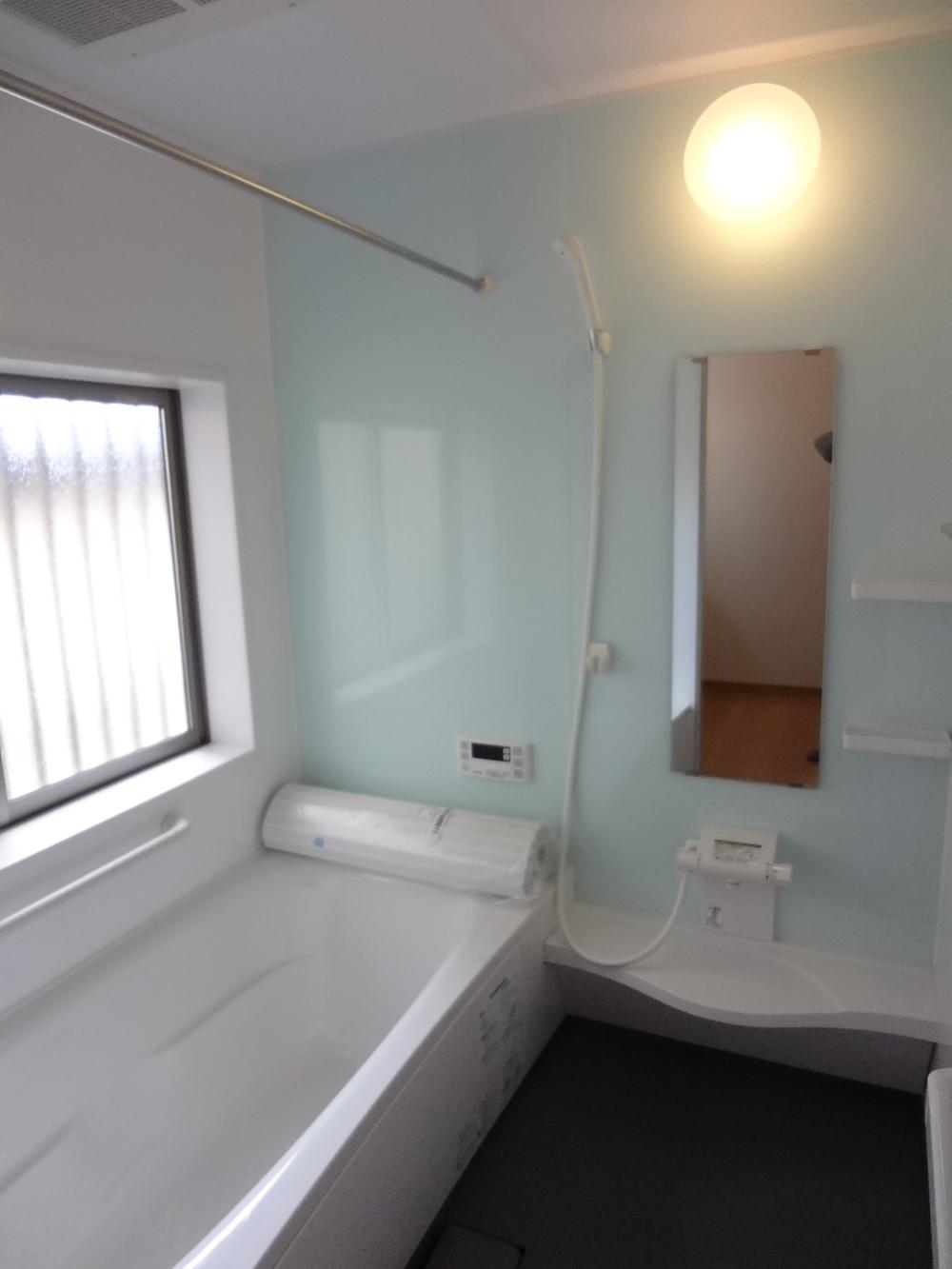 Bathroom. Indoor (11 May 2013) Shooting