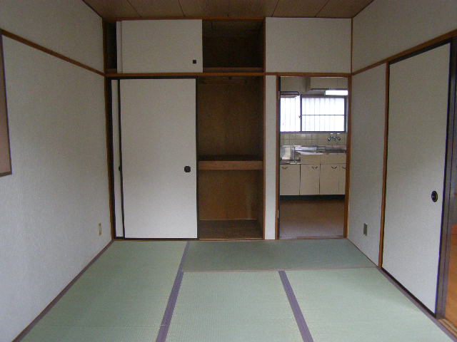 Other room space. Japanese-style room → have already changed to Western-style!