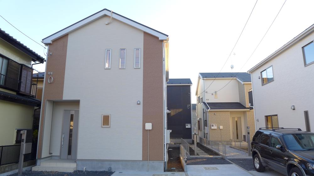 Local appearance photo. All four buildings site. 