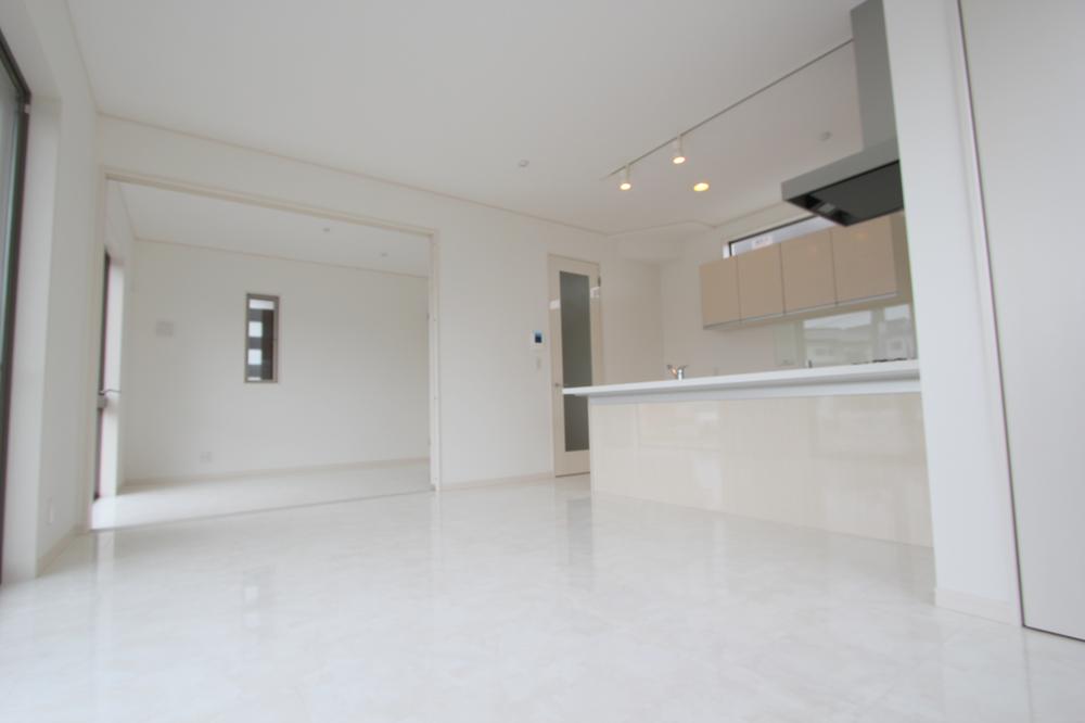 Same specifications photos (living). Construction Case (LDK)