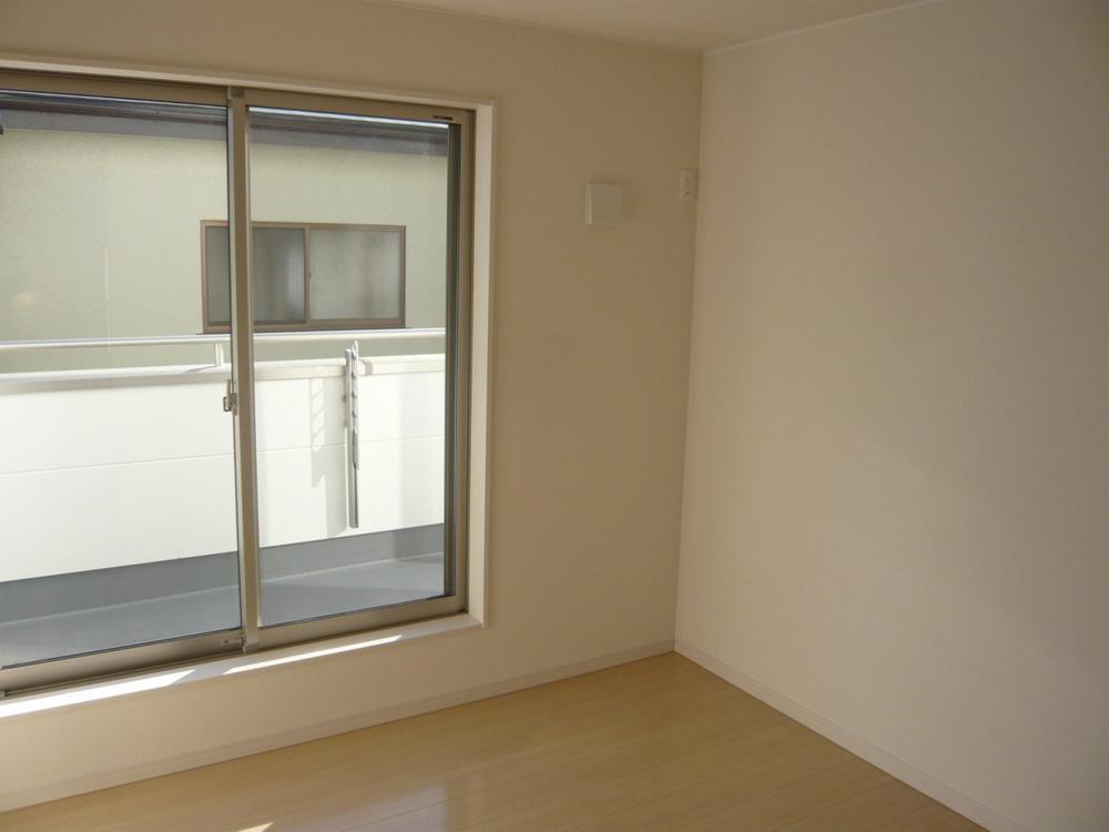 Non-living room. Indoor (11 May 2013) Shooting