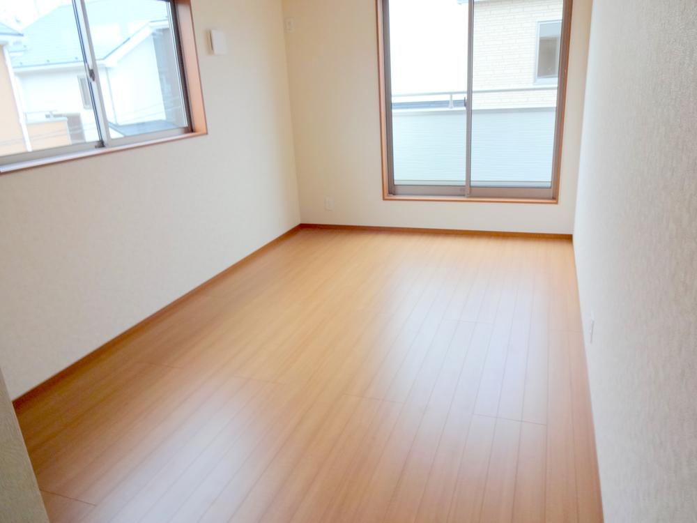 Non-living room. Indoor (11 May 2013) Shooting