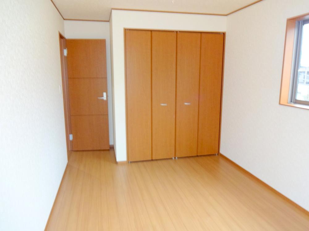 Non-living room. Indoor (11 May 2013) Shooting