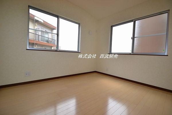 Non-living room. Indoor (June 2012) shooting