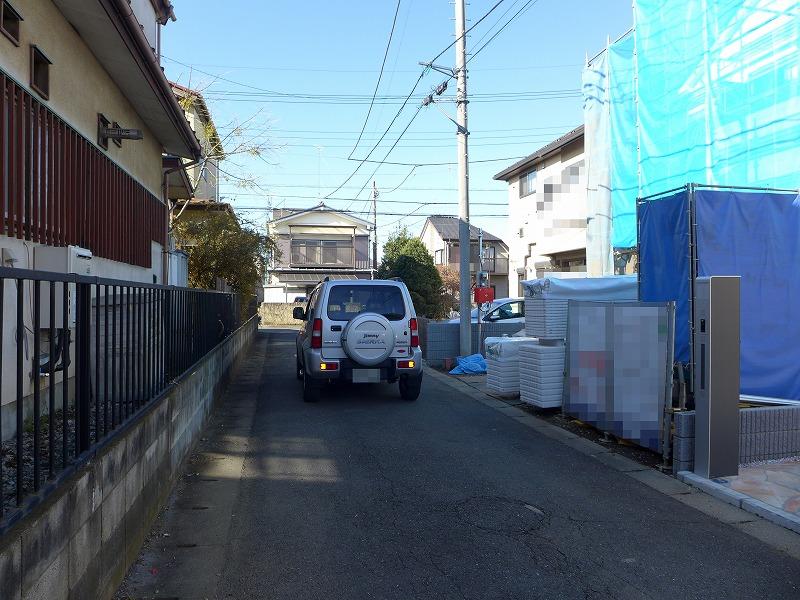 Local photos, including front road. Local under construction (December 15, 2013) Shooting