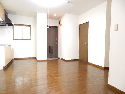 Living and room. DK8 Pledge