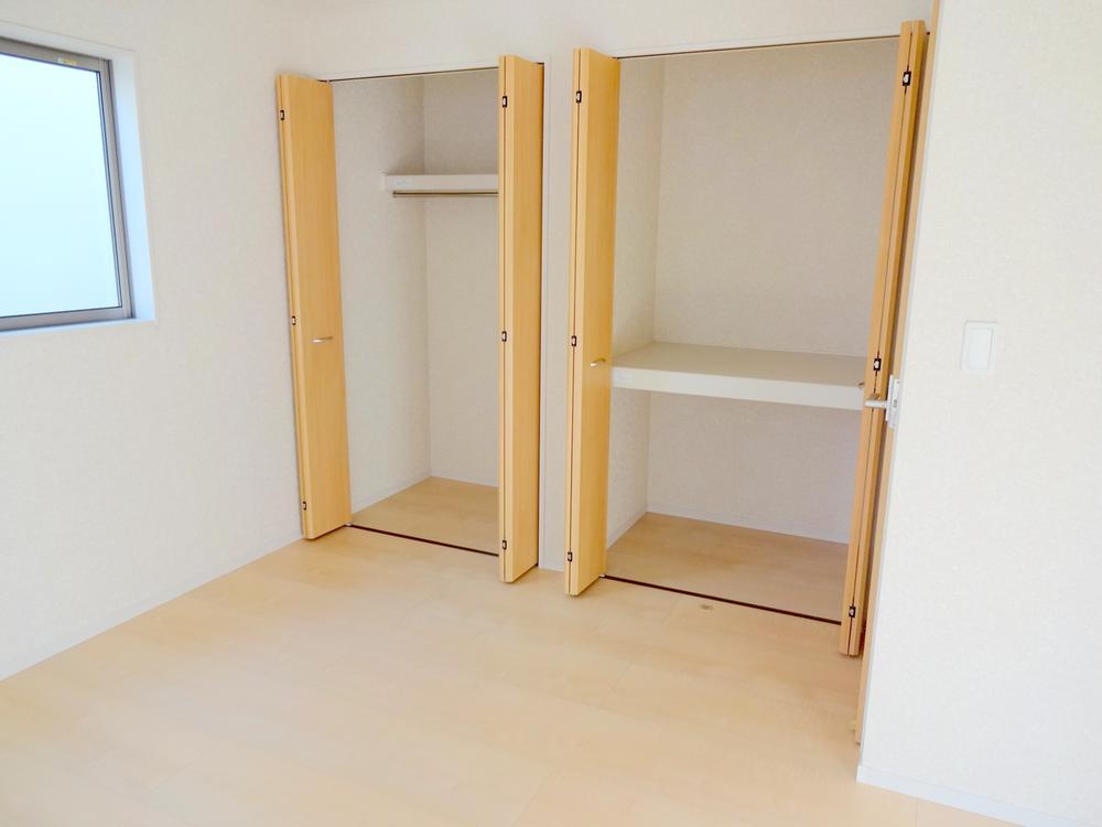 Non-living room. Indoor (12 May 2013) Shooting