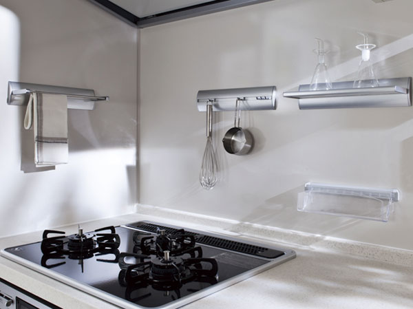 Kitchen.  [Enamel panel] With less oil contamination, Care is also simple enamel panel. In Magnetic, Spice rack and recipes pasted etc., You can layout to your specification.