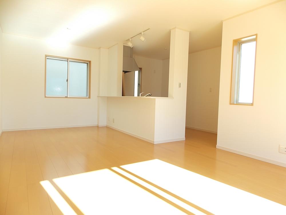 Living. 1 Building room (November 2013) Shooting