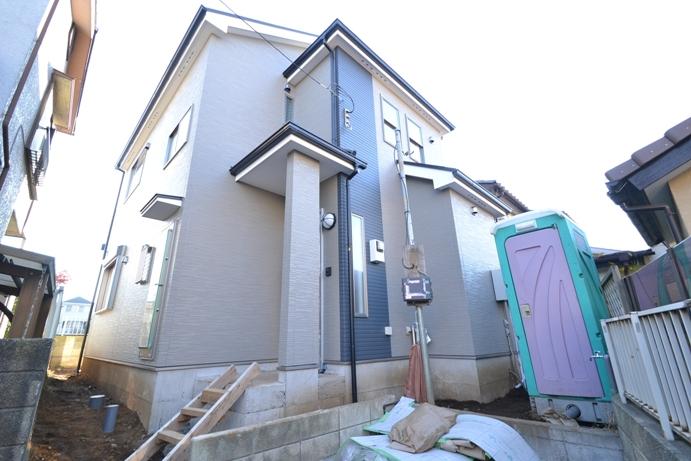 Local appearance photo. Local (12 May 2013) Shooting