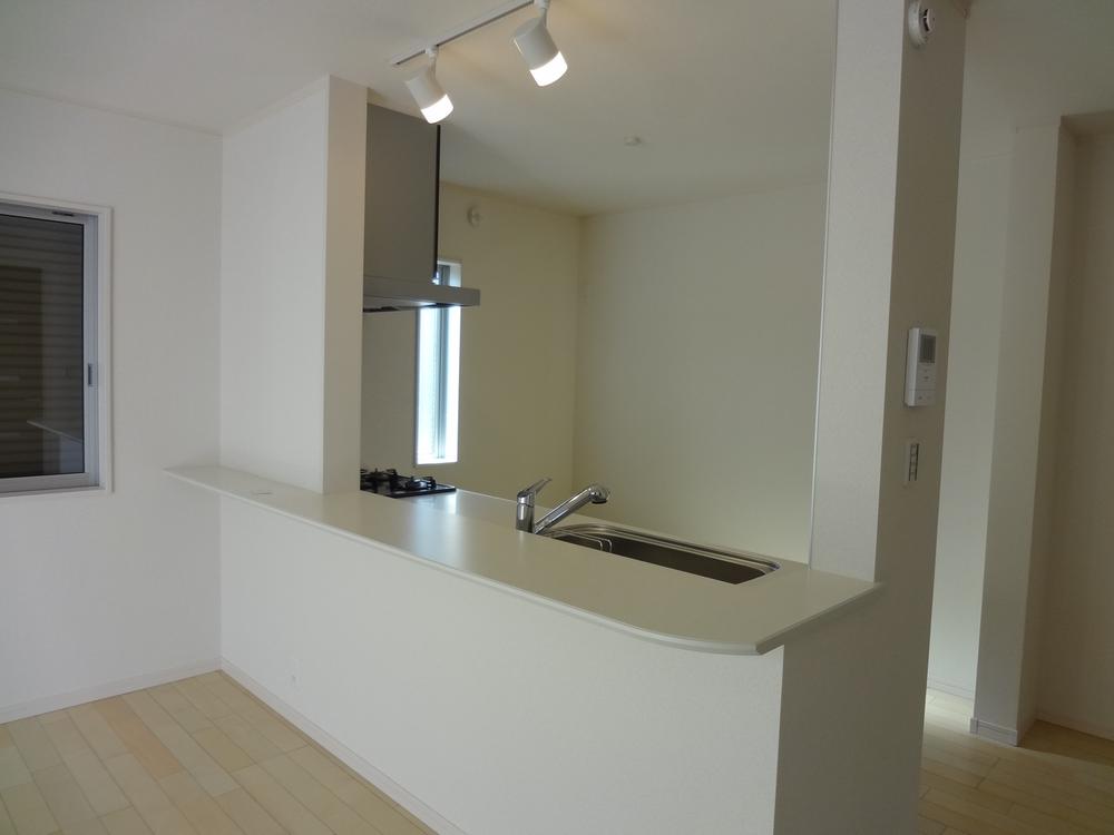 Same specifications photo (kitchen). Same specifications