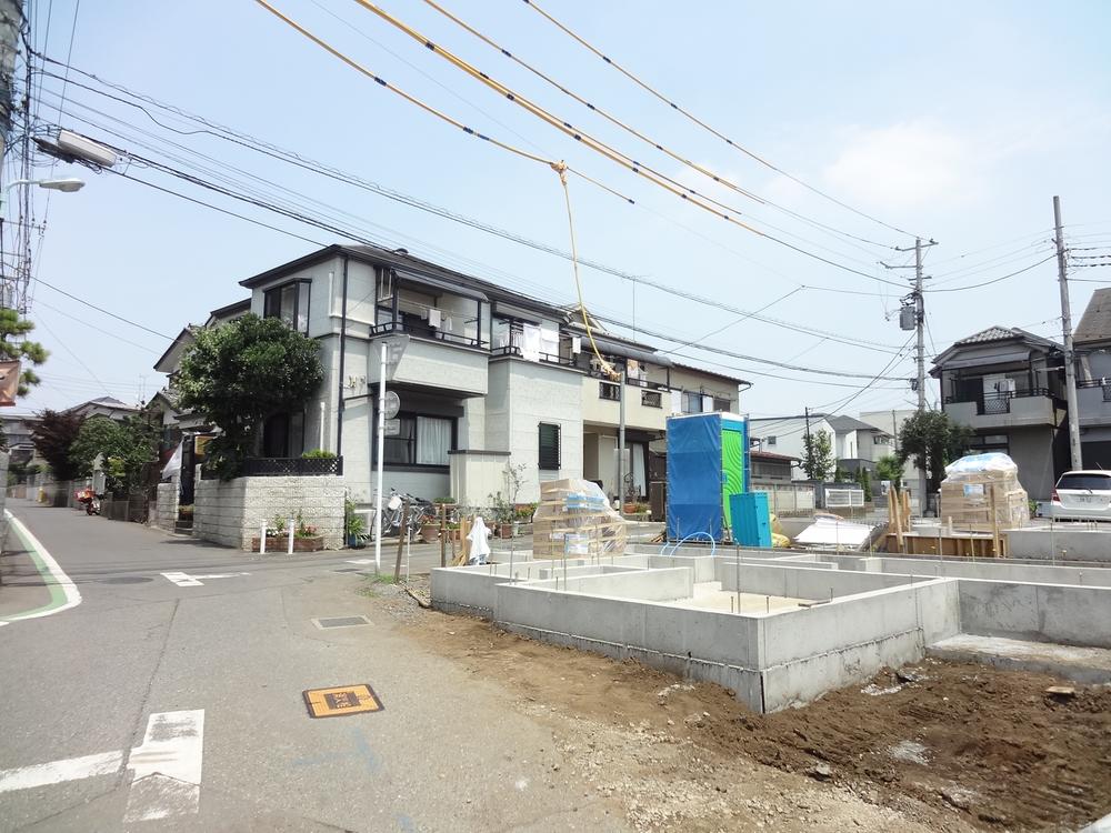 Local photos, including front road. Local (July 2013) Shooting