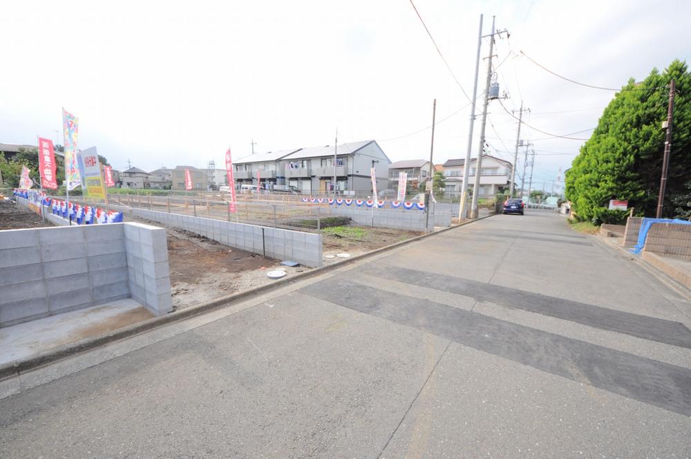 Local appearance photo. Local (10 May 2013) Shooting