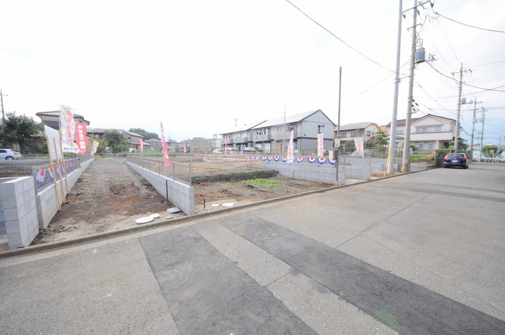 Local appearance photo. Local (10 May 2013) Shooting