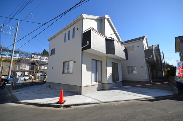 Local appearance photo. Selling local