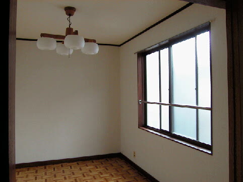 Other room space. Second floor 6 Pledge Western-style. The next to the Western-style connected by a door