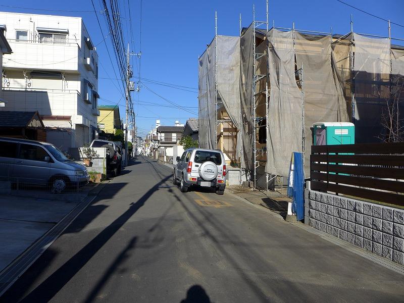 Local photos, including front road. Local under construction (December 15, 2013) Shooting