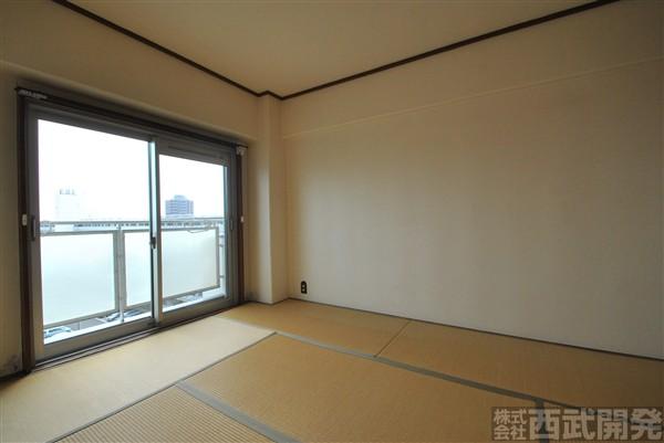 Non-living room. Japanese-style calm