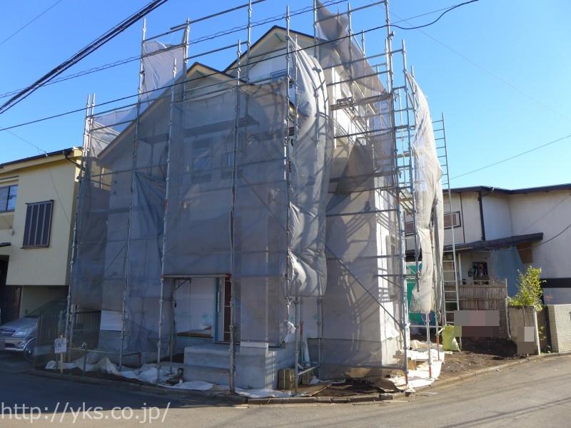 Local photos, including front road. Local (December 22, 2013) Shooting