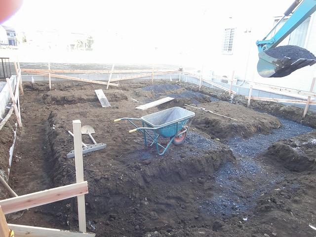 Local appearance photo. Local (11 May 2013) Shooting