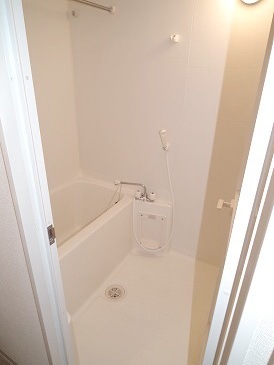 Bath. With bathroom dryer