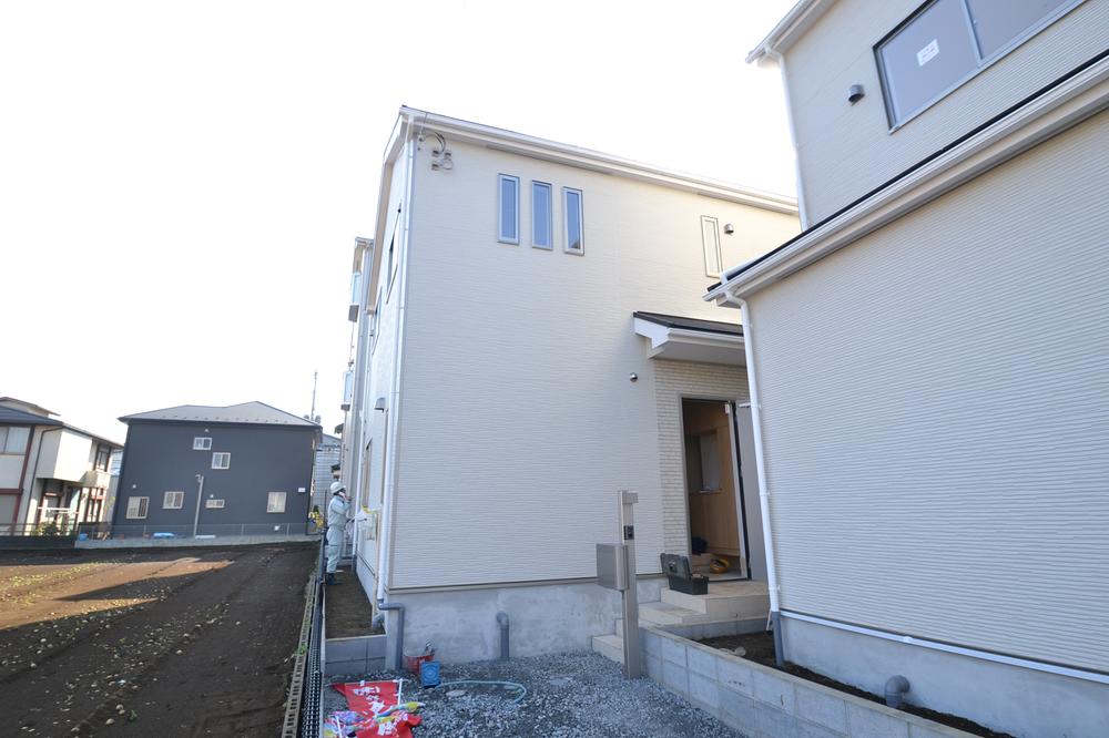 Local appearance photo. 3 Building site (December 2013) Shooting